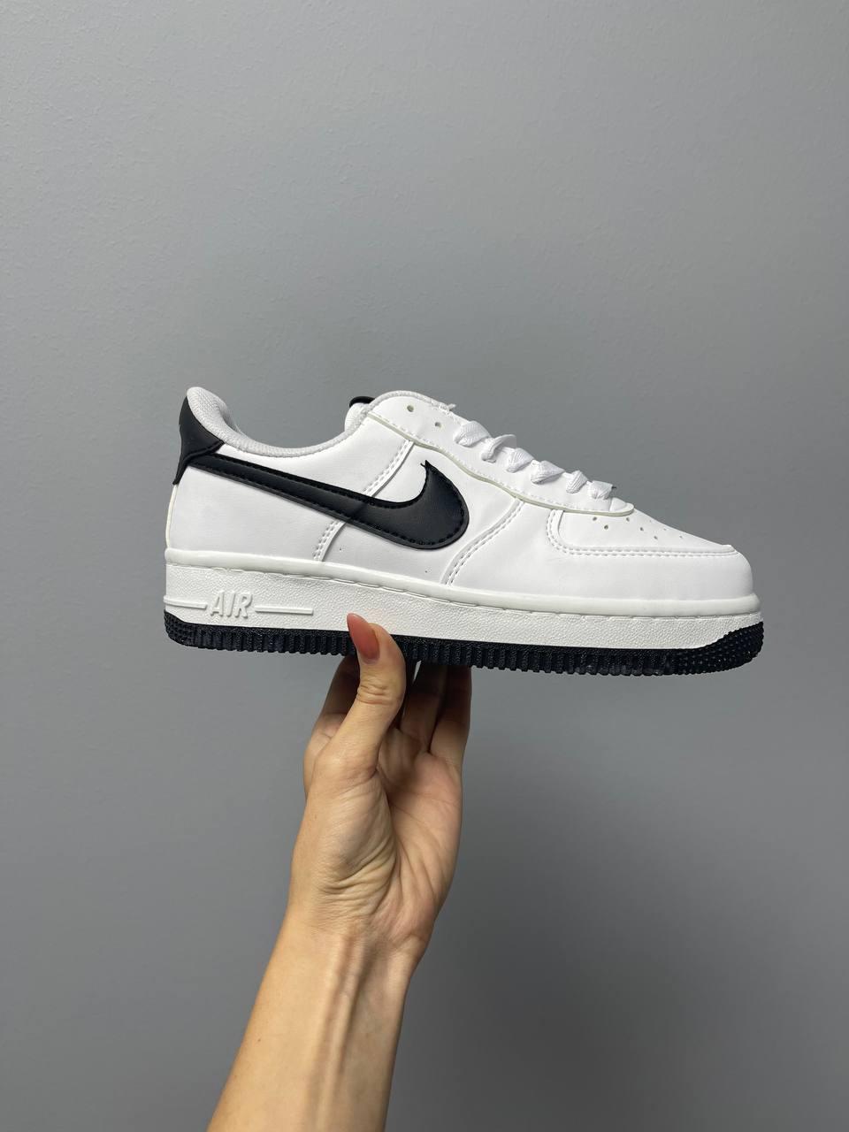Nike Air Force 1 White Black Logo v2
