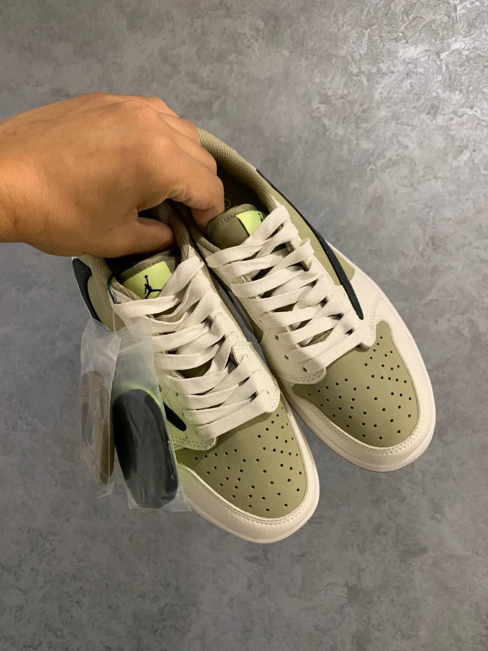 Travis Scott x Air Jordan 1 Low Golf
