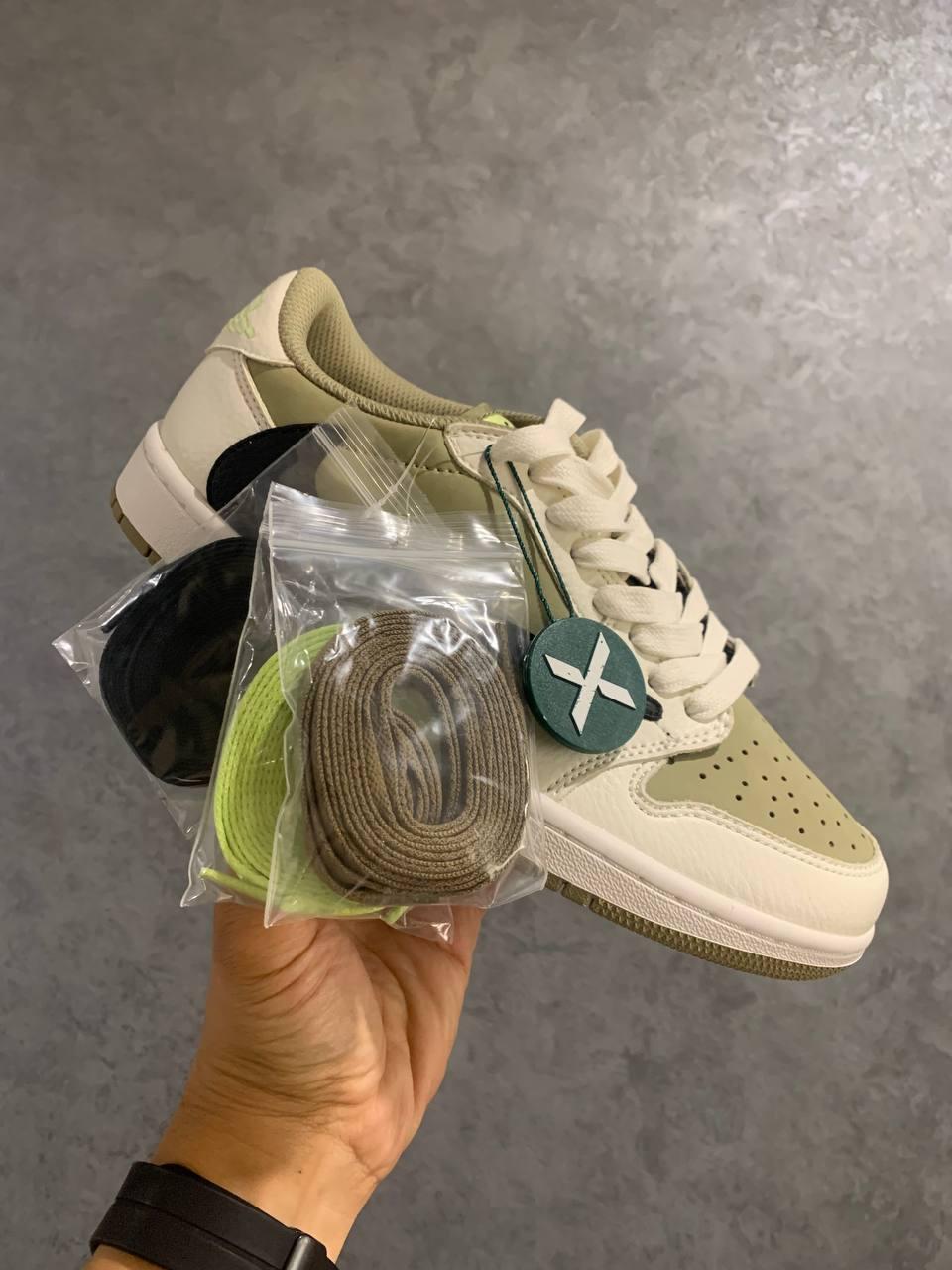 Travis Scott x Air Jordan 1 Low Golf