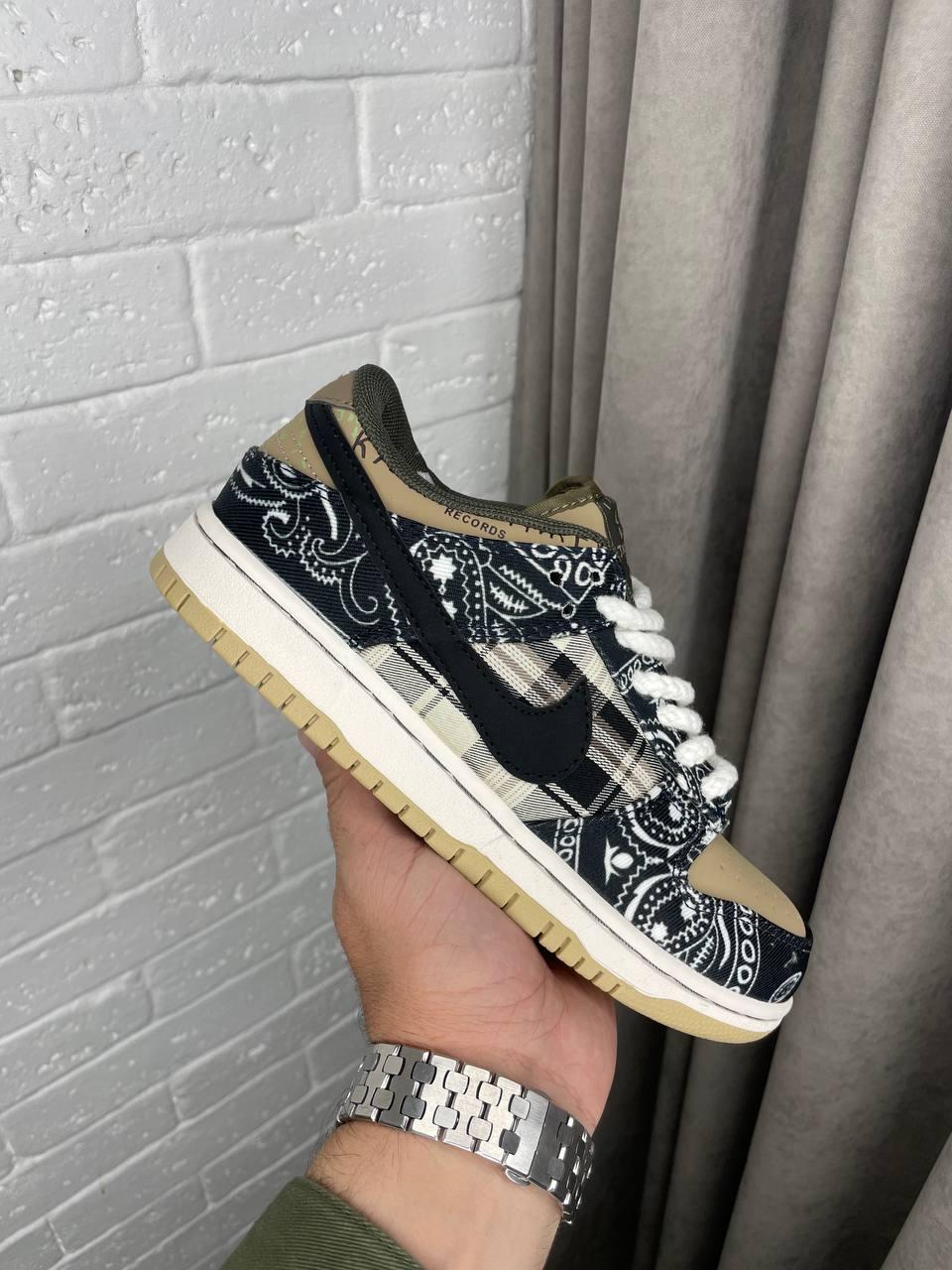 Nike SB Dunk Low Cactus Jack Grey