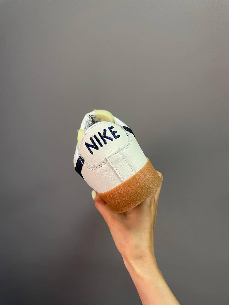 Nike Blazer Low Beige