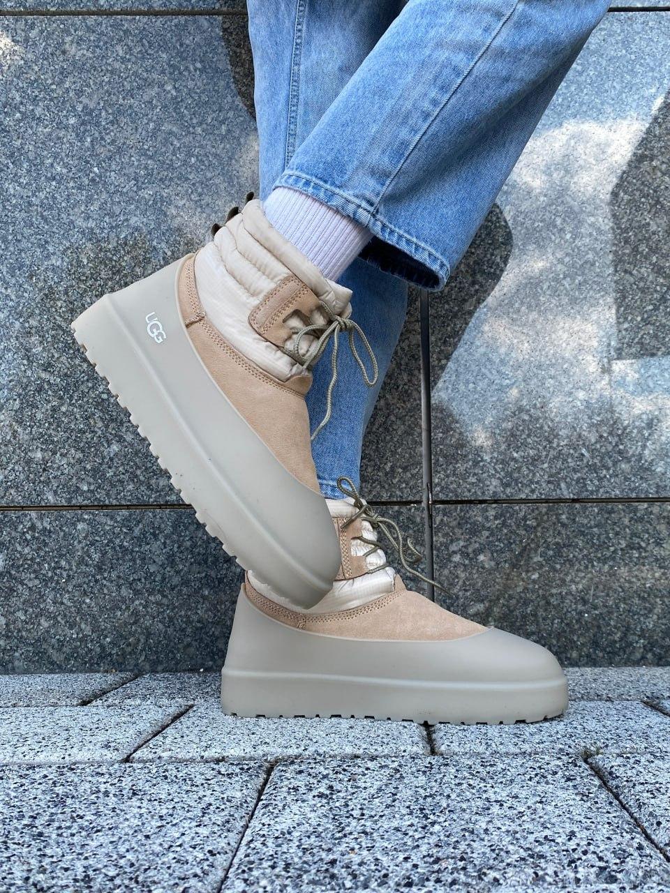 UGG Classic Mini Lace-Up Beige