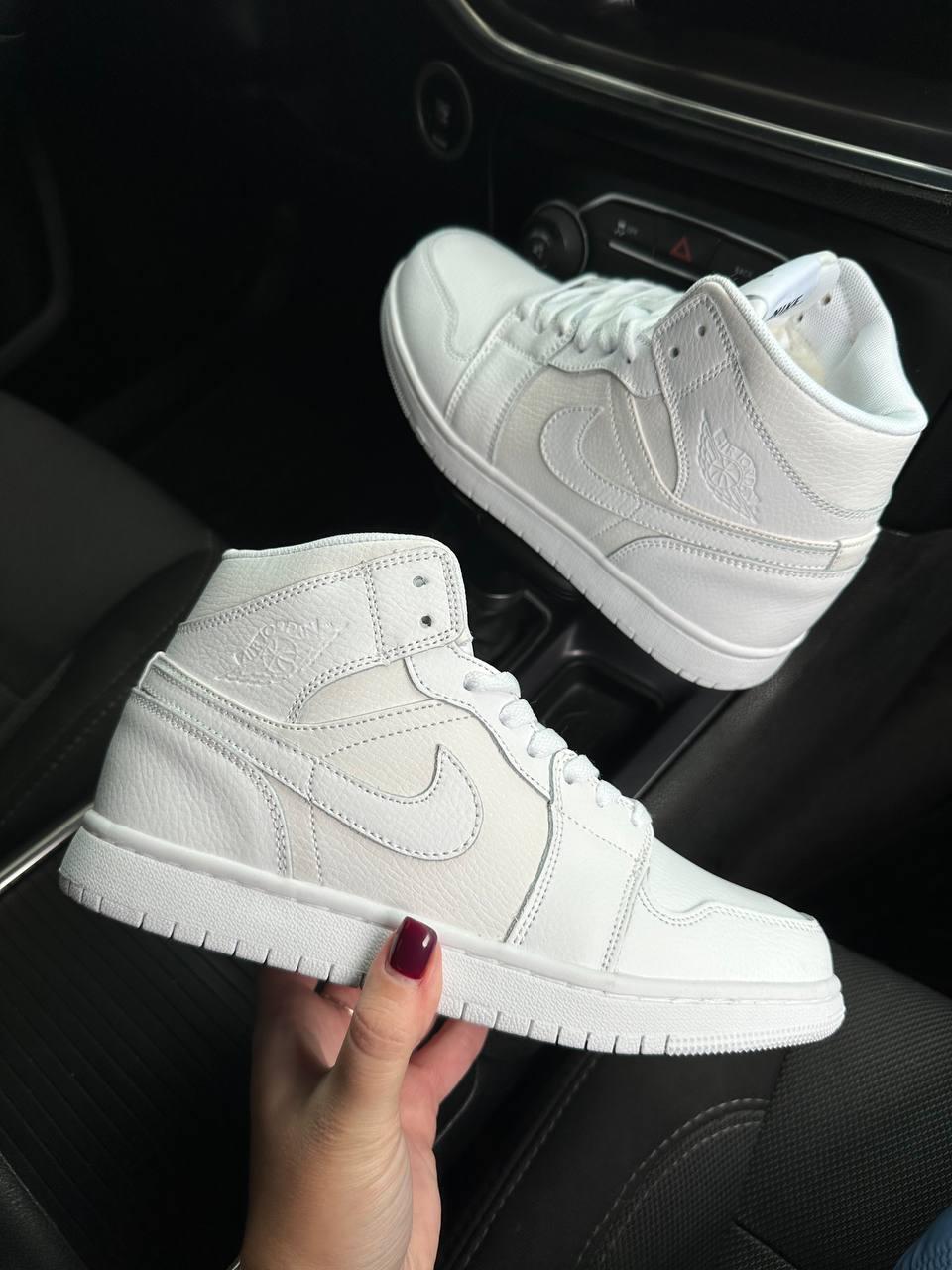 Nike Air Jordan White