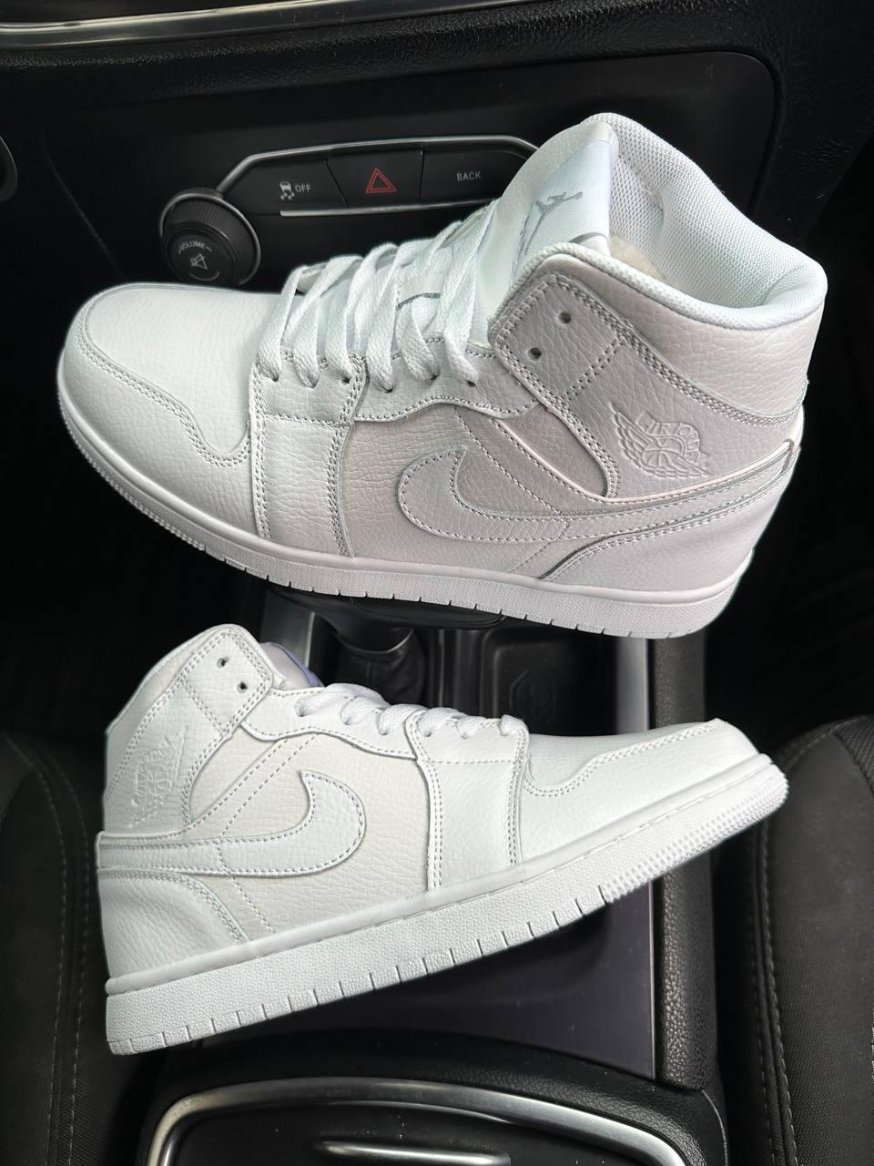 Nike Air Jordan White