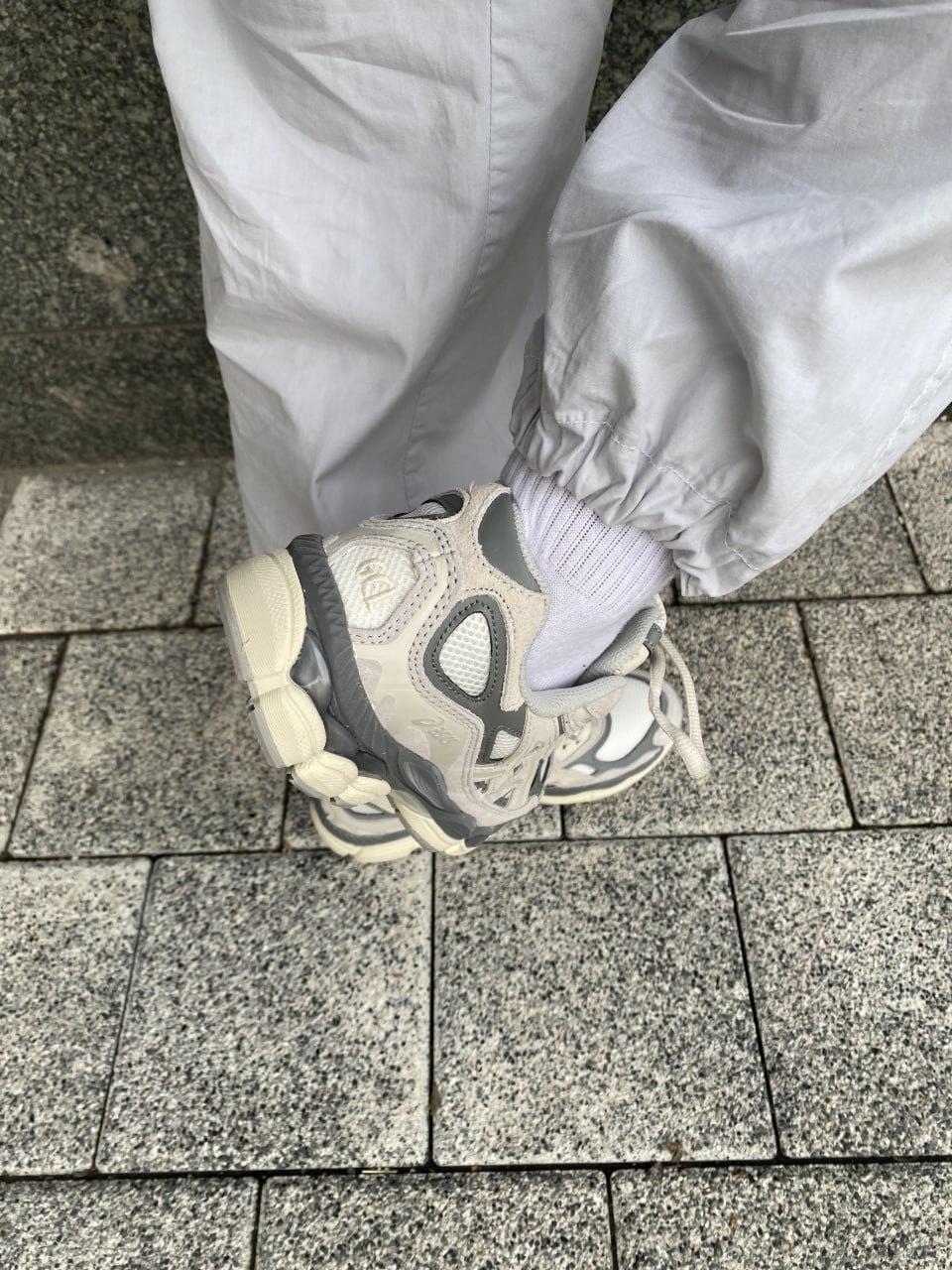 Asics Gel-NYC Grey Beige
