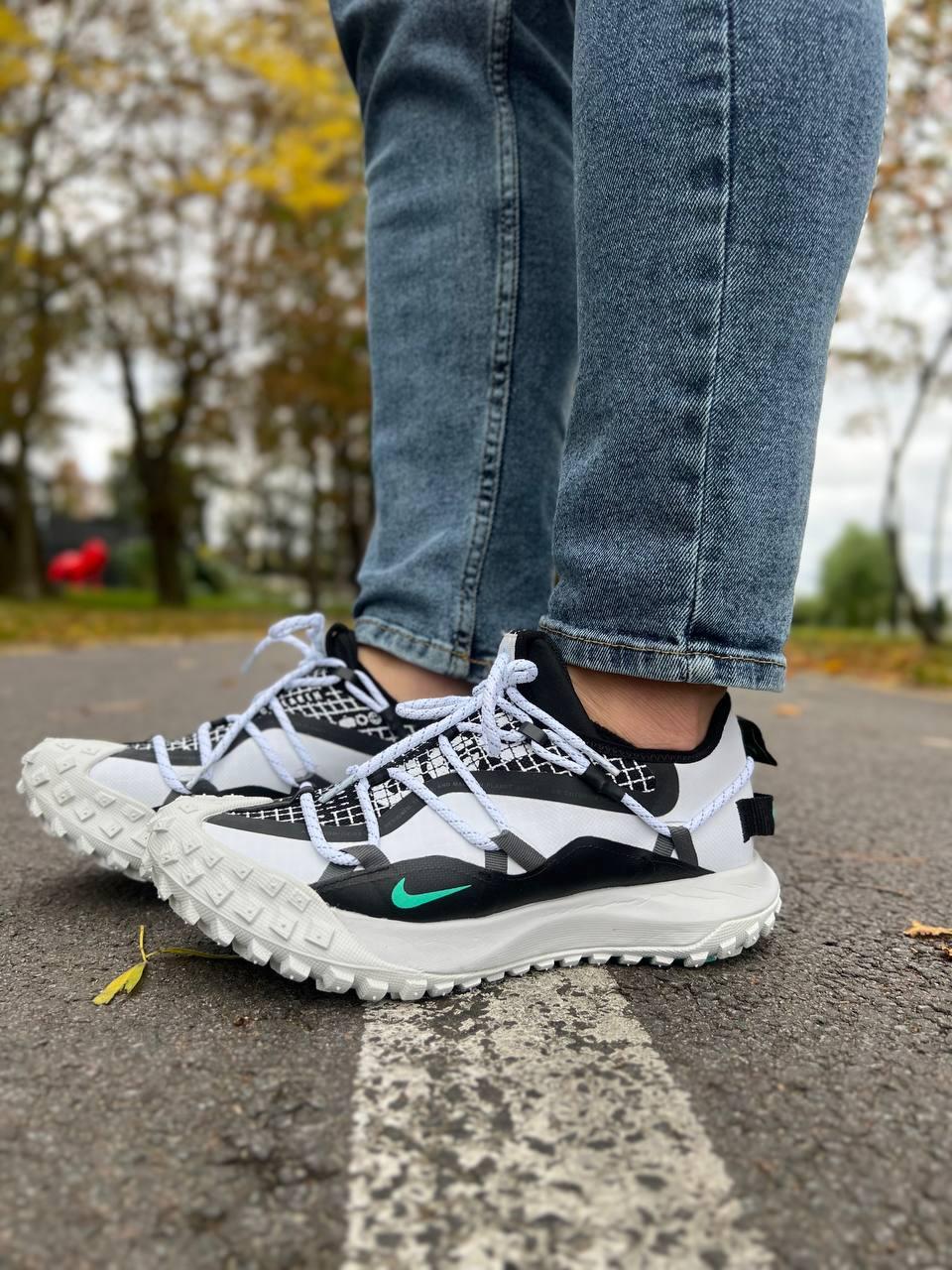 Nike ACG Mountain Fly Low White