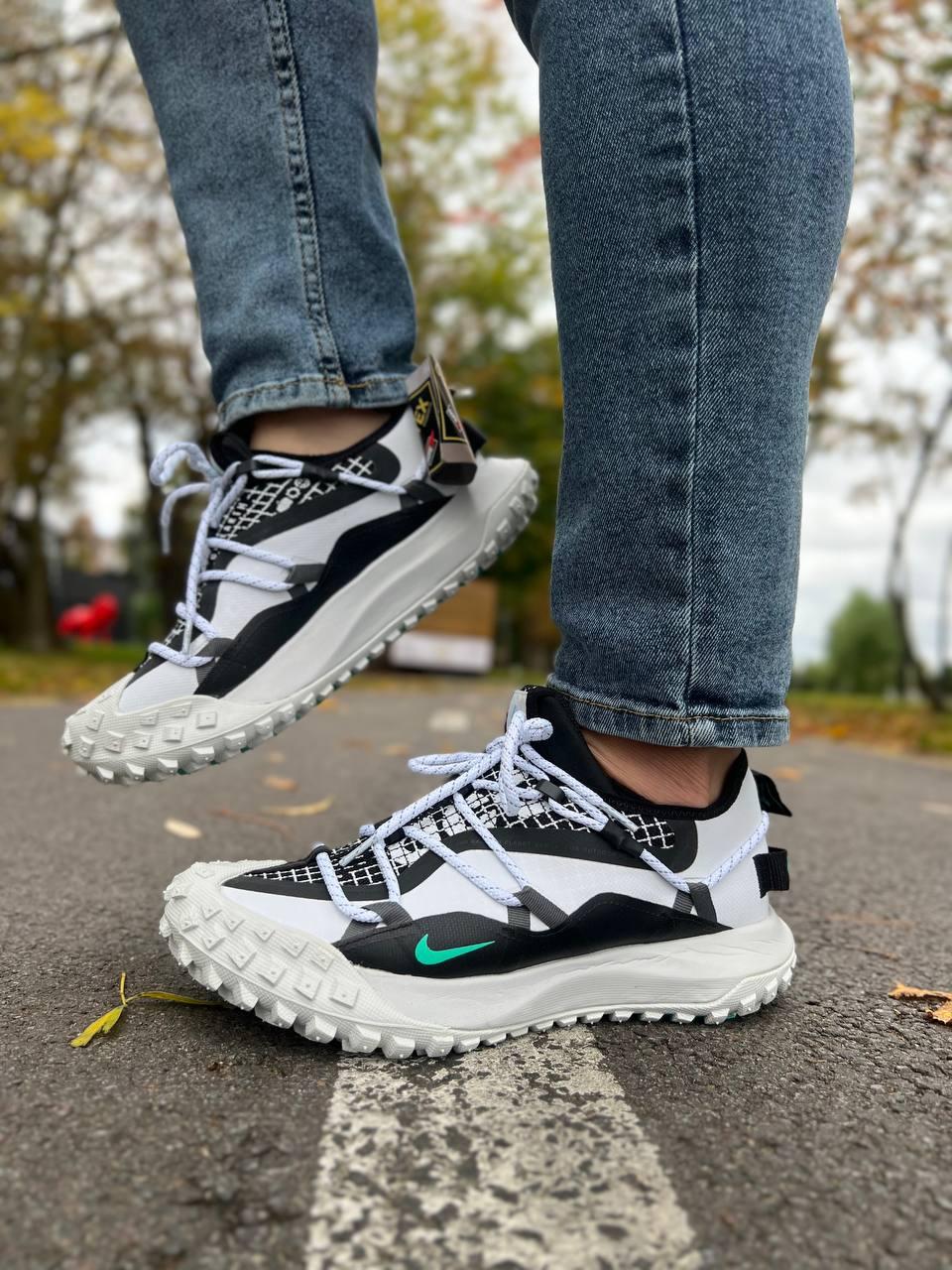 Nike ACG Mountain Fly Low White