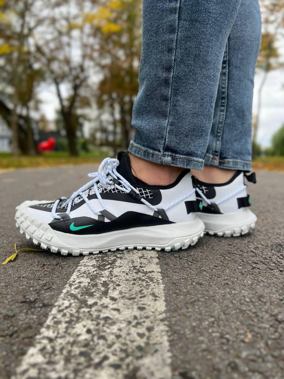 Nike ACG Mountain Fly Low White