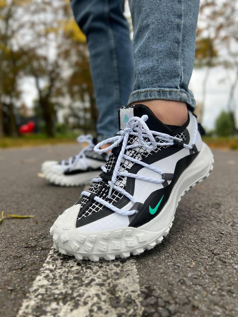 Nike ACG Mountain Fly Low White