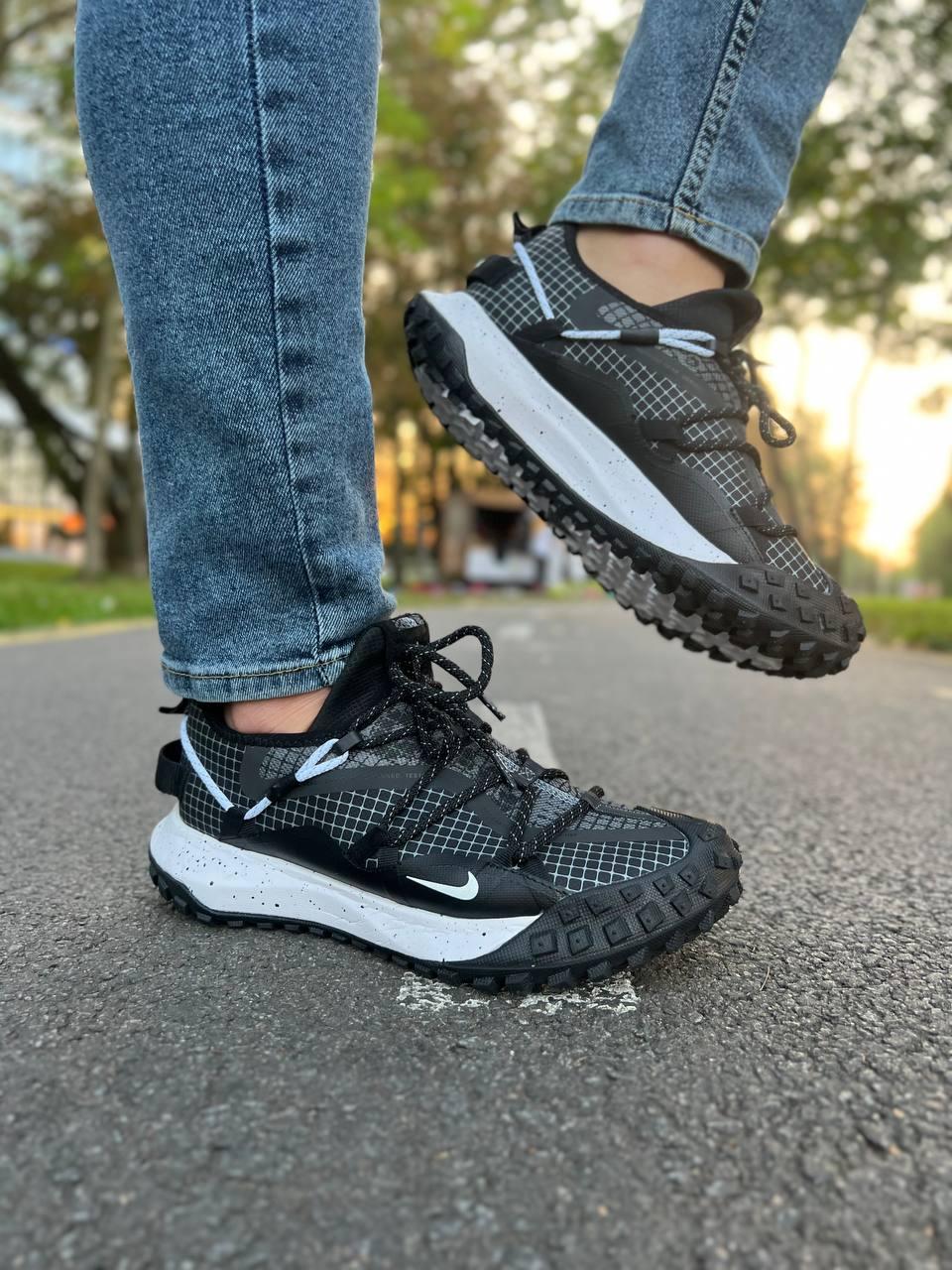Nike Acg Mounth Low Black White