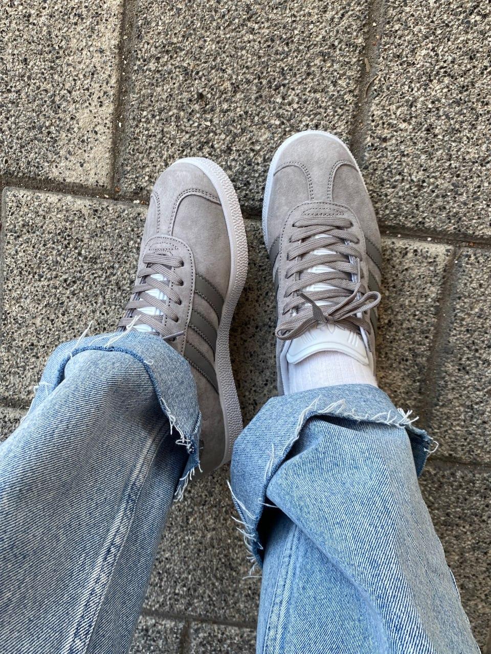 Adidas Gazelle Grey 2