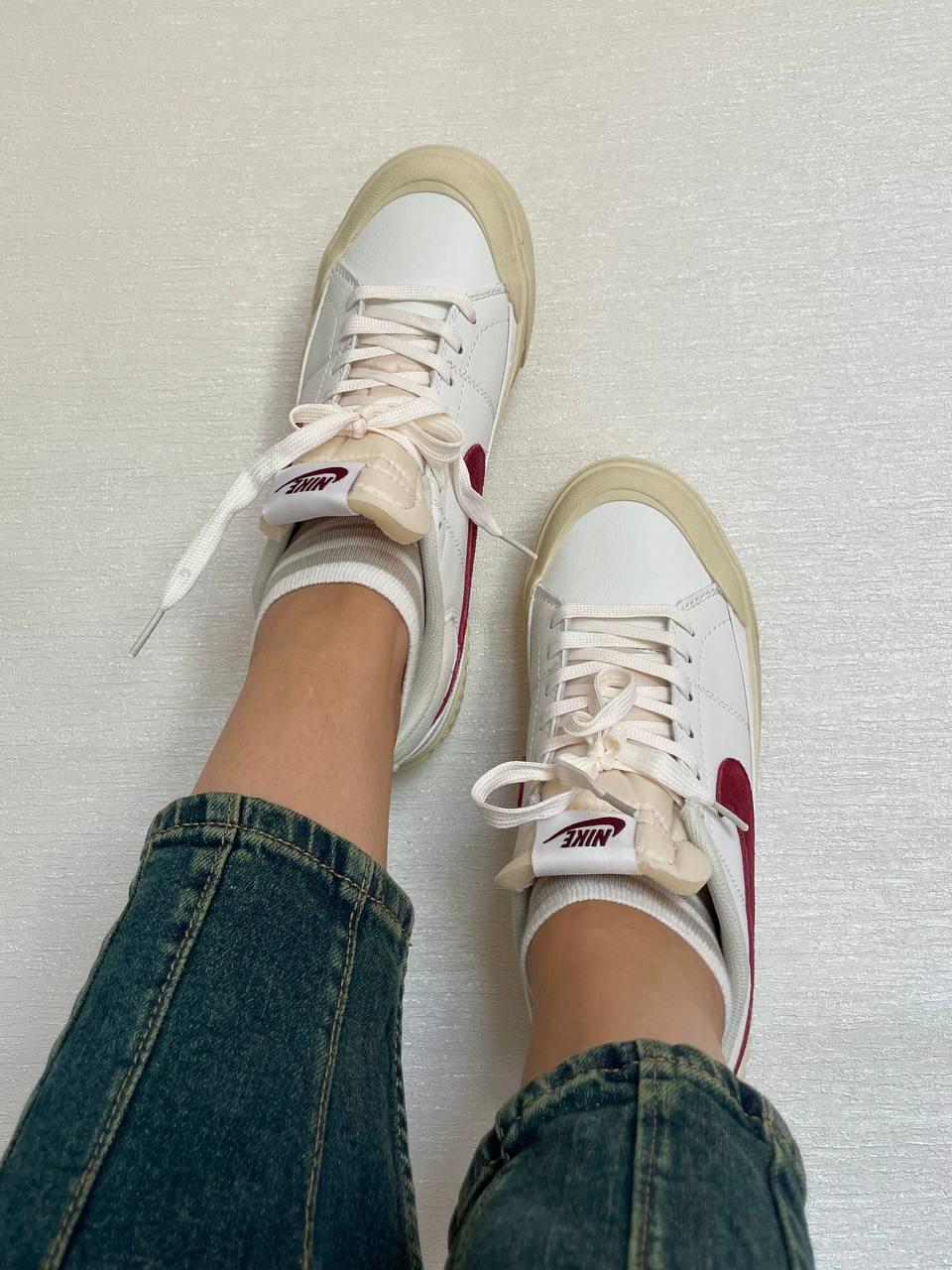 Court Legacy Lift Coconut White Red