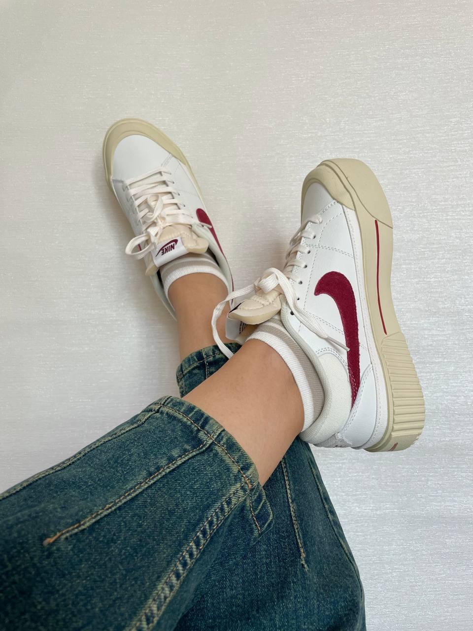 Court Legacy Lift Coconut White Red