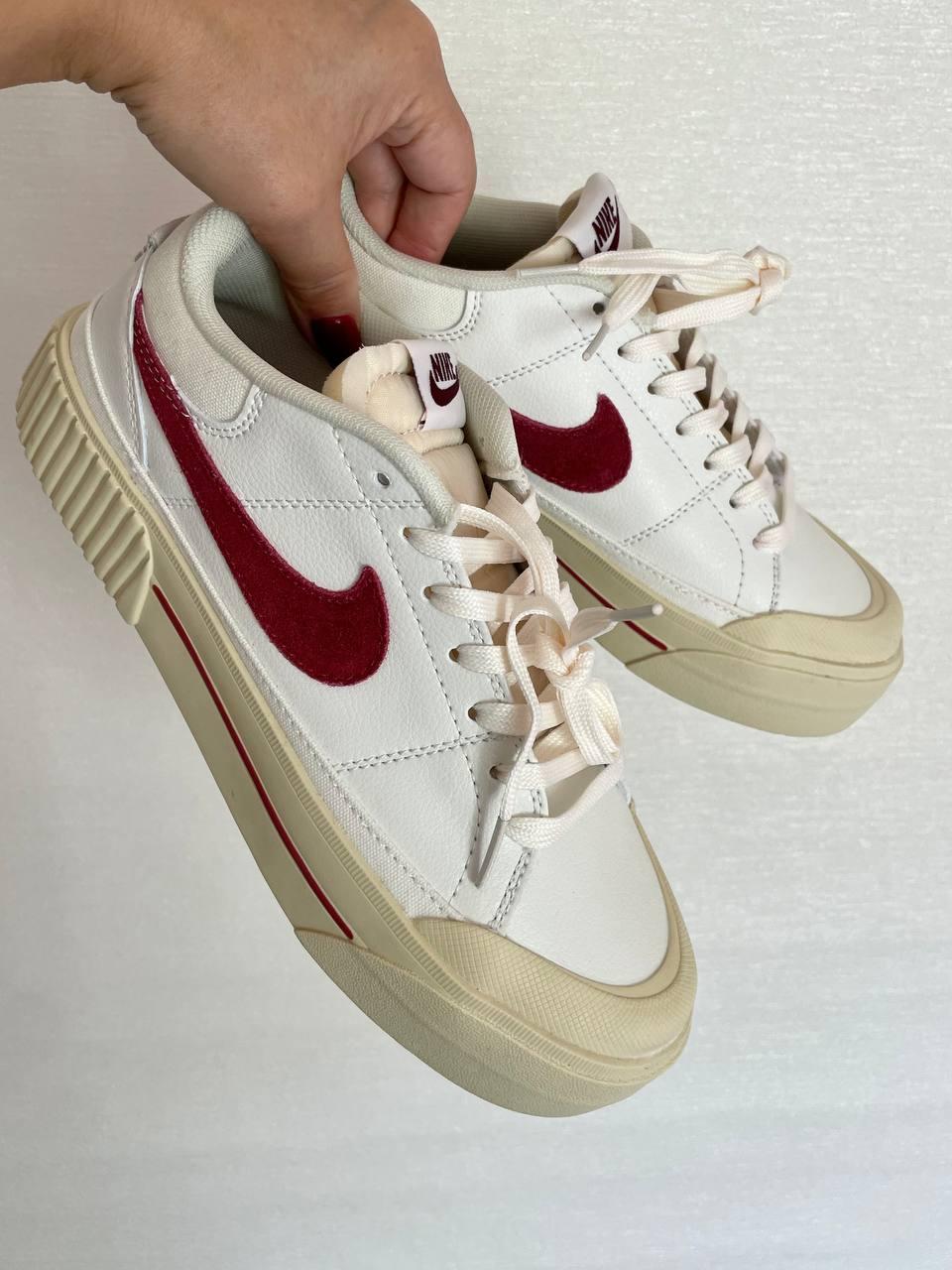 Court Legacy Lift Coconut White Red