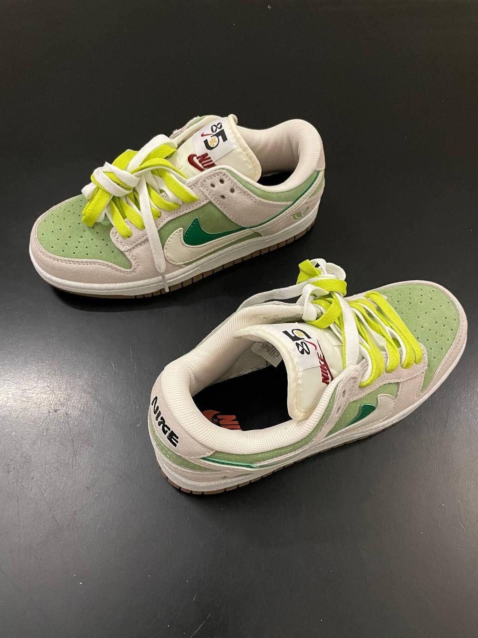 SB Dunk Low SE 85 Double Swoosh Grey Green