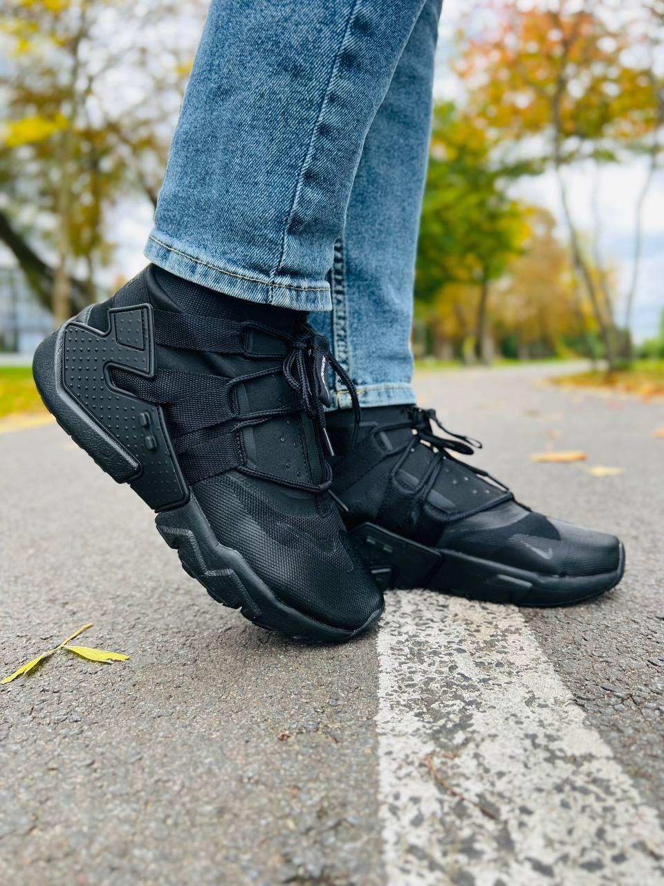 Nike Huarachi Gripp Zip Treple Black