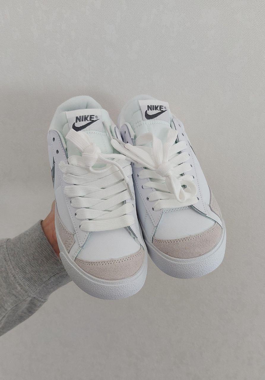Nike Blazer Low White Black