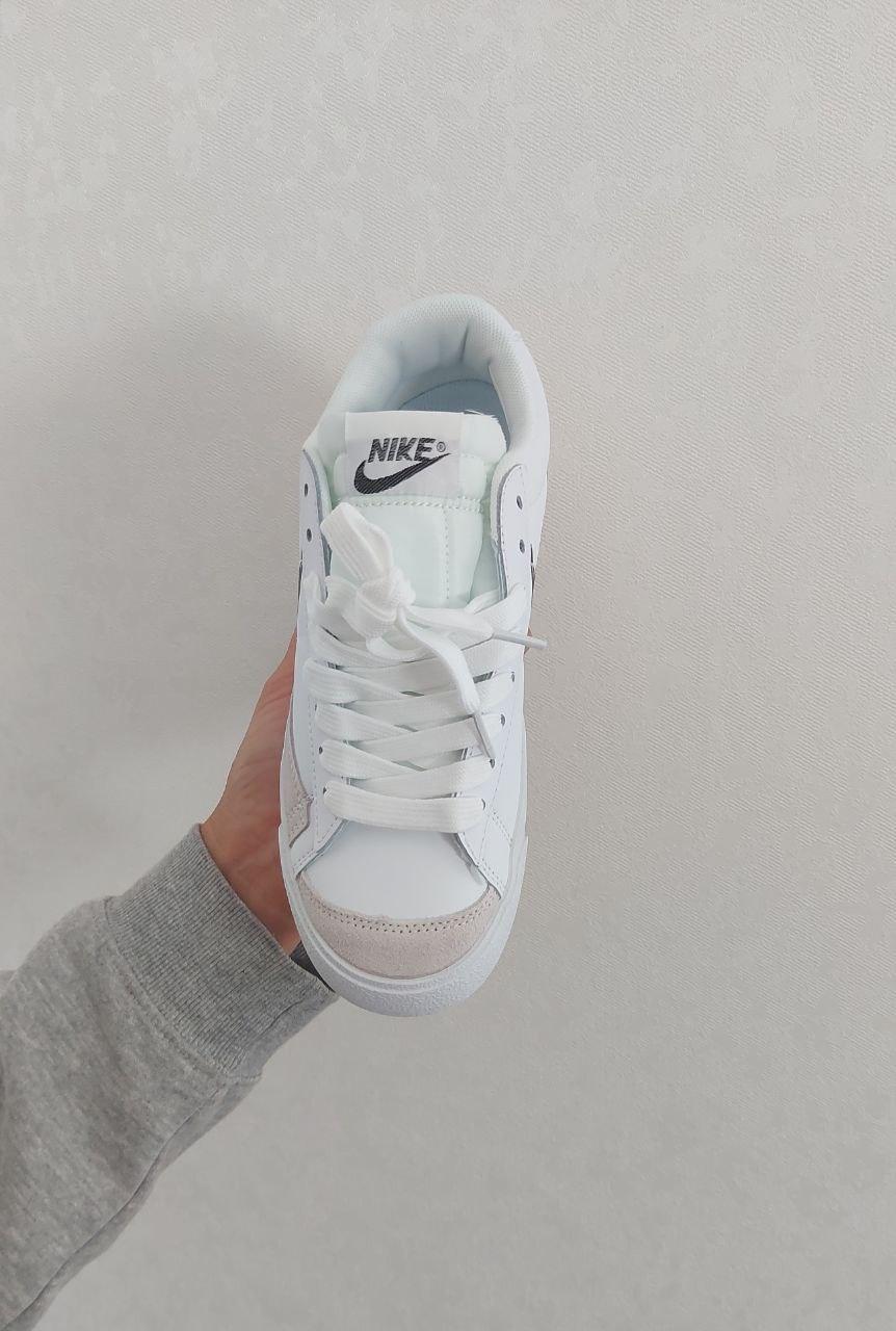 Nike Blazer Low White Black