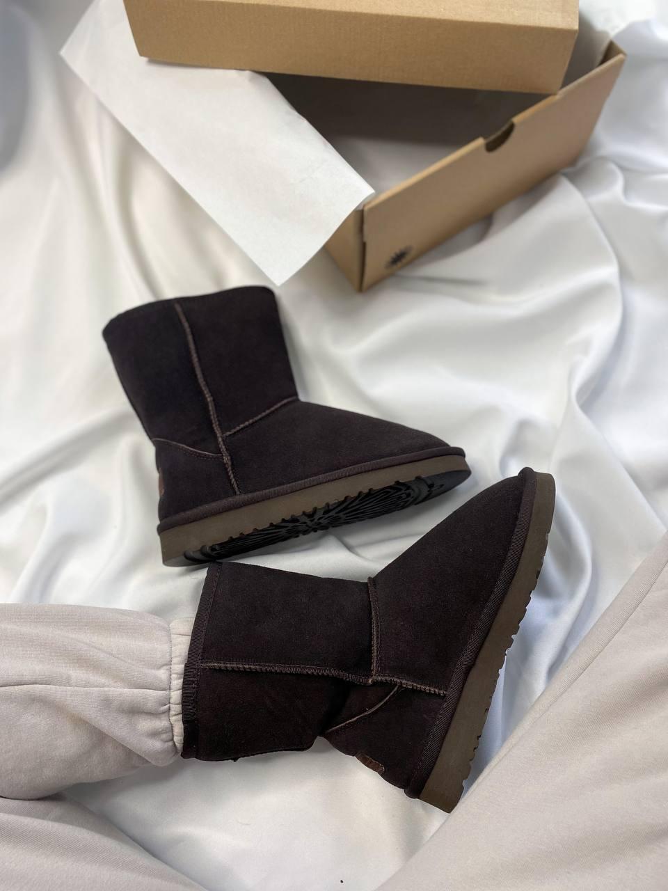 UGG Classic Short Brown Umber