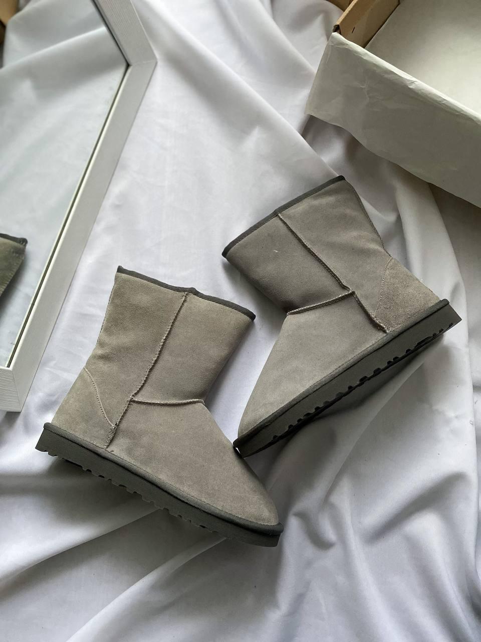 UGG Classic Short Light Blue