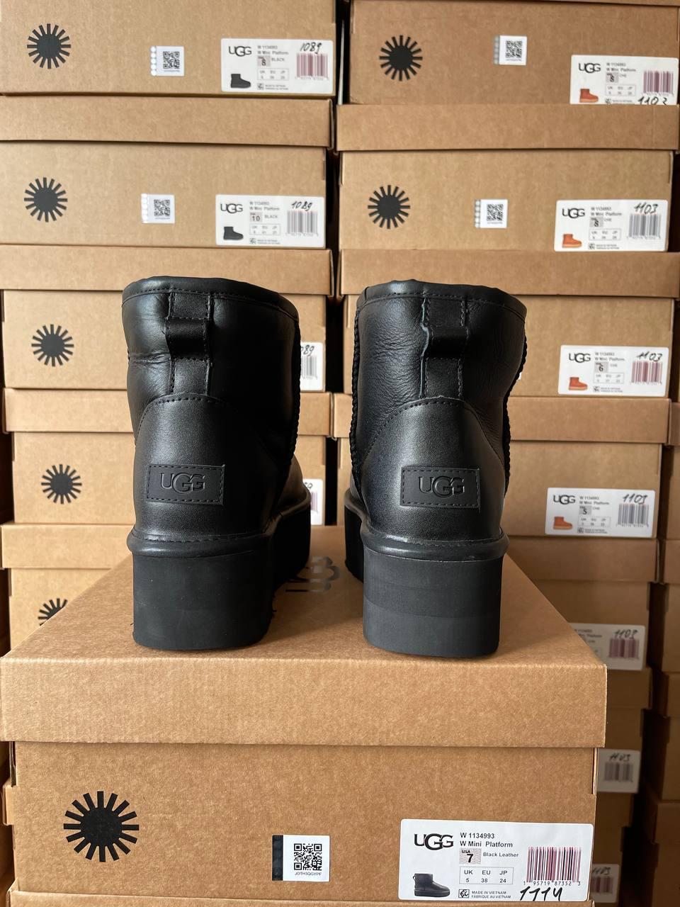 Ugg Mini Platform Black Leather