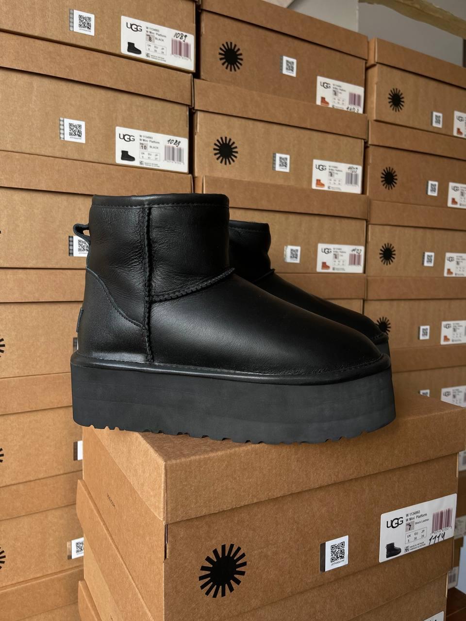 Ugg Mini Platform Black Leather