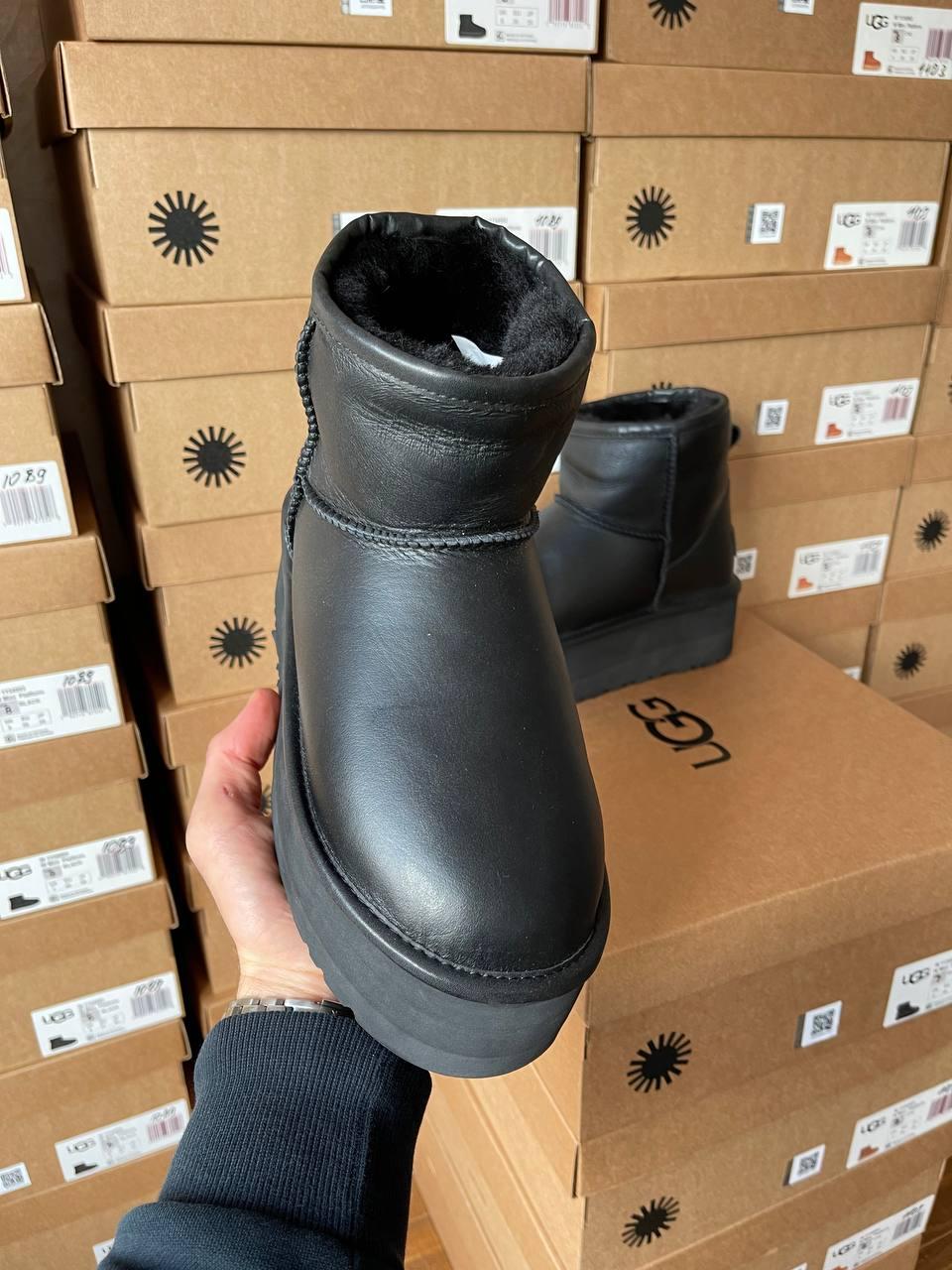 Ugg Mini Platform Black Leather
