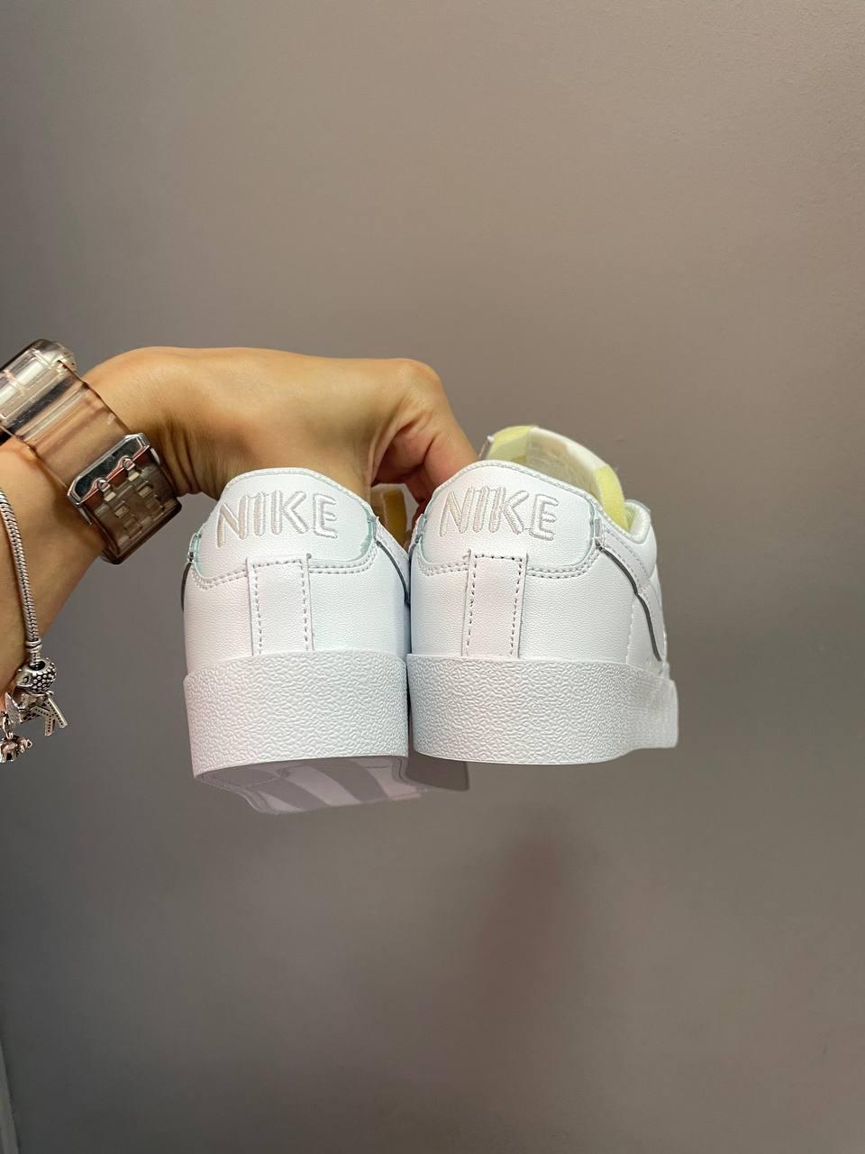 Nike Blazer Low White