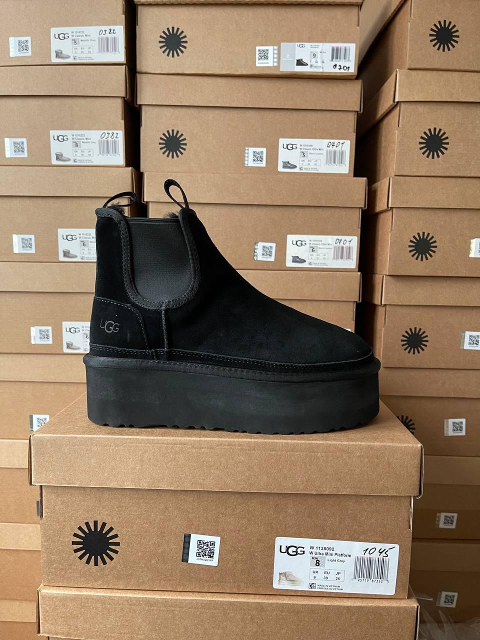 Ugg Neumel Chelsea Black Platform