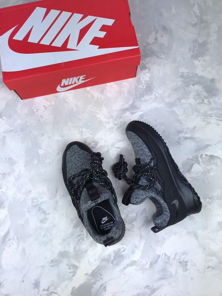 Nike Wmns City Loop Black Grey