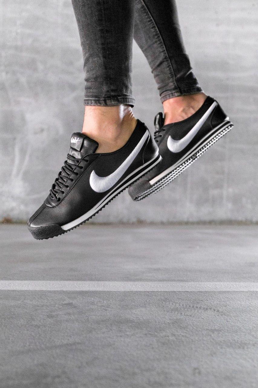 Nike Cortez Black White