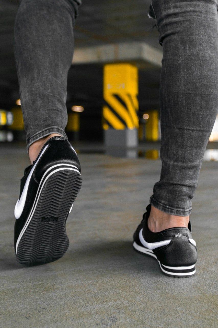 Nike Cortez Black White