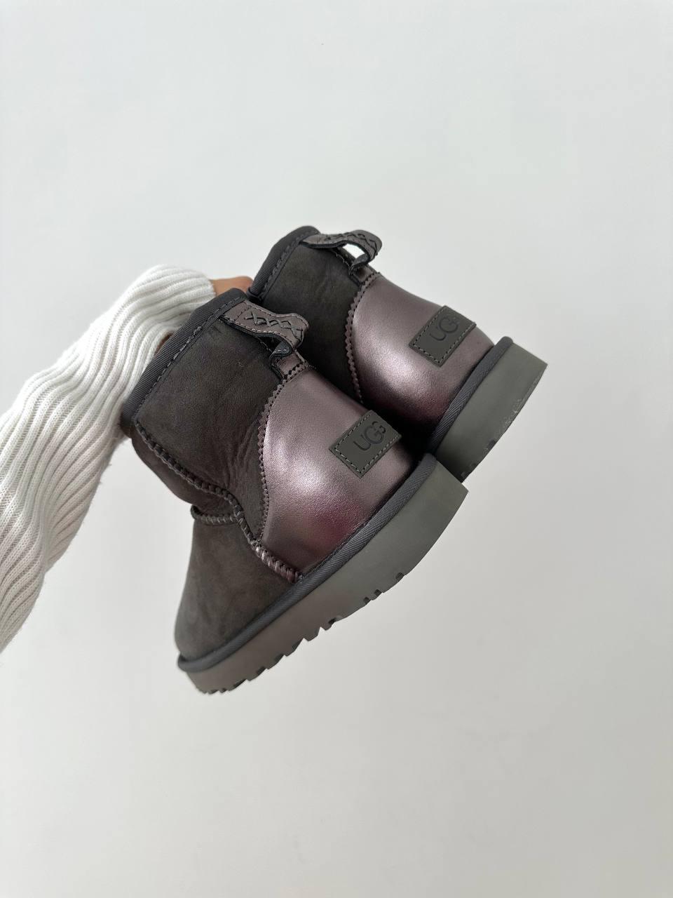 Ugg Classic Mini Graphite Grey LACQUER