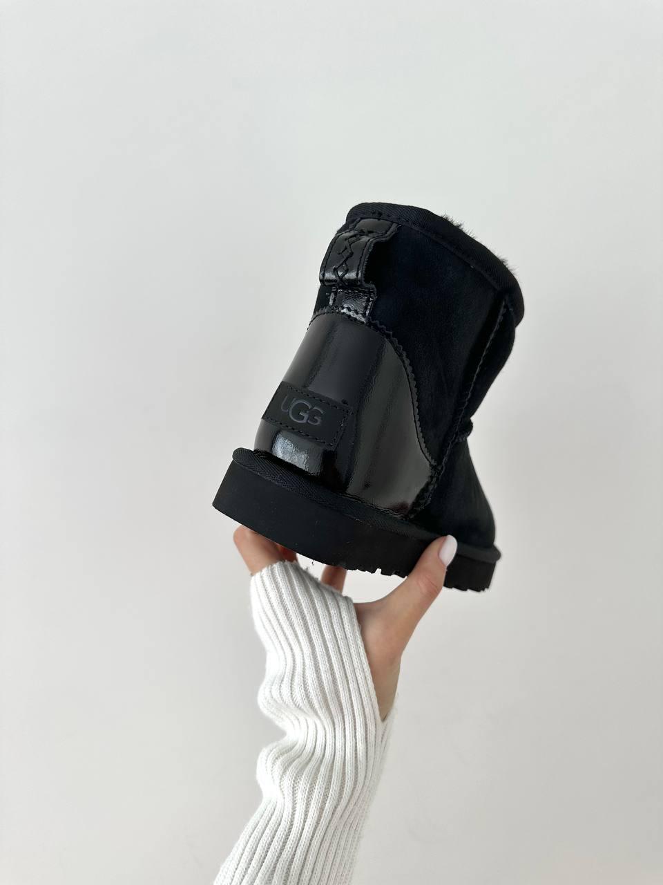 Ugg Classic Mini Black LACQUER