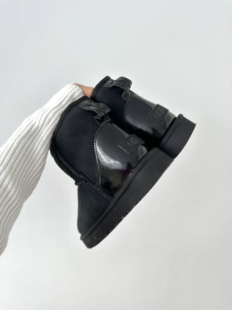 Ugg Classic Mini Black LACQUER