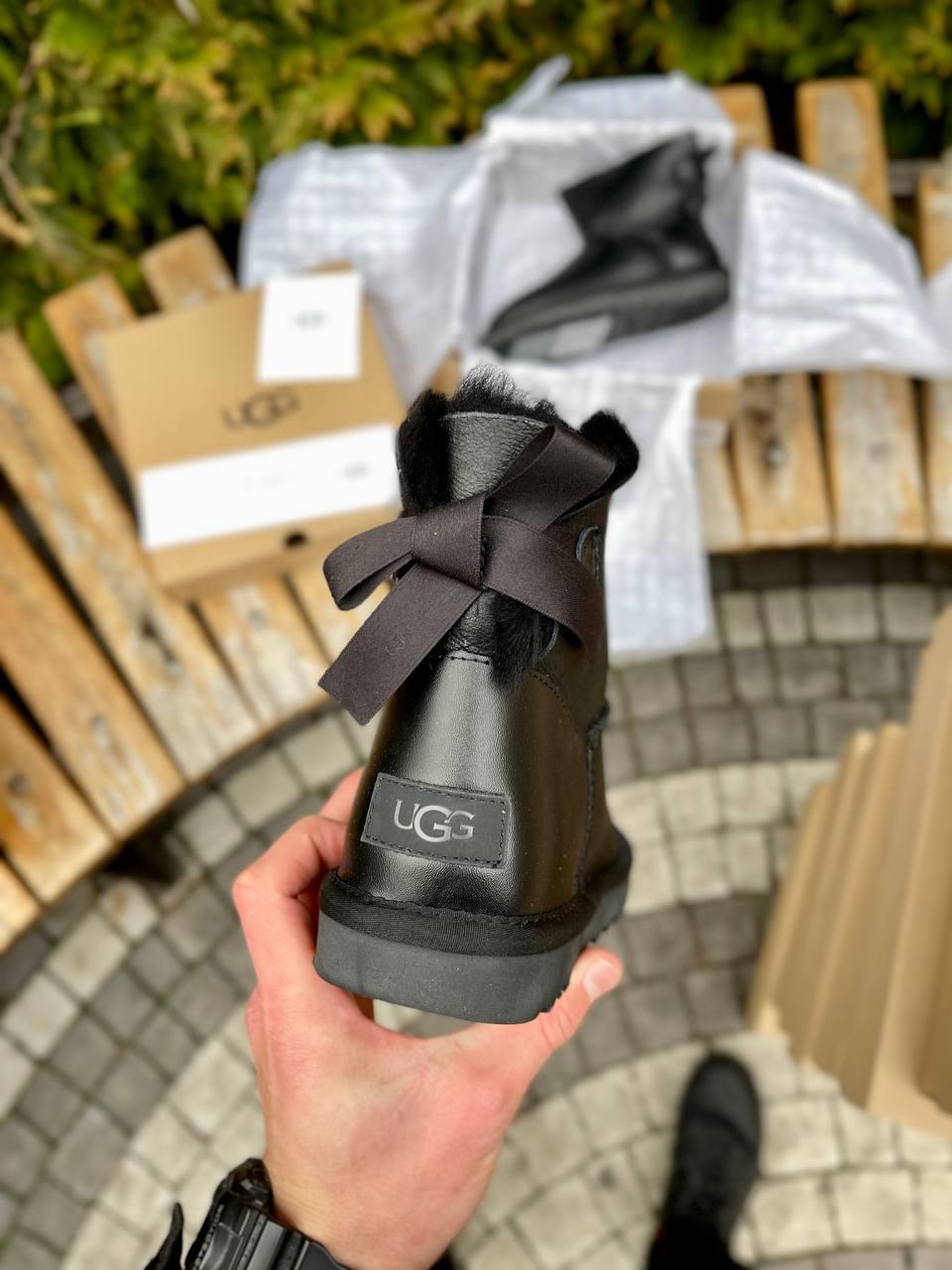 Ugg Bailey Bow Leather