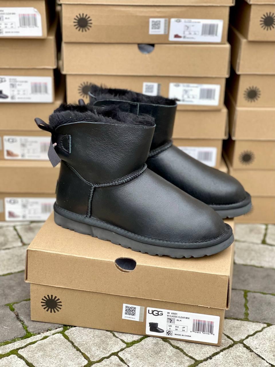 Ugg Bailey Bow Leather
