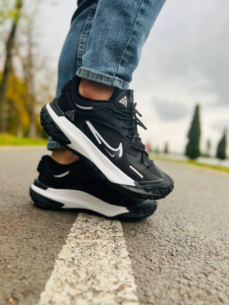 Nike Acg Mounth fly 2 Low Black White
