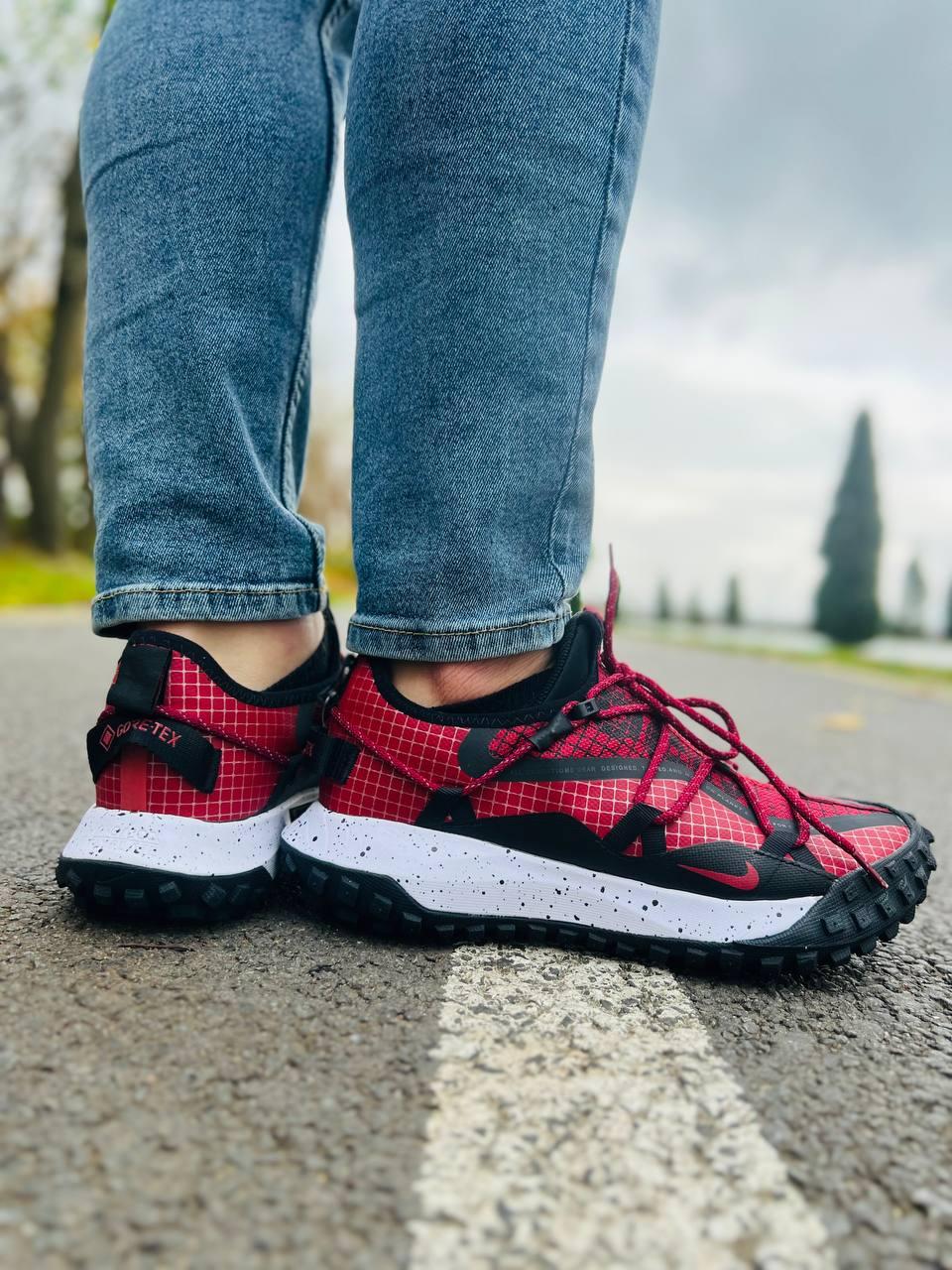 Nike Acg Mounth Low Red