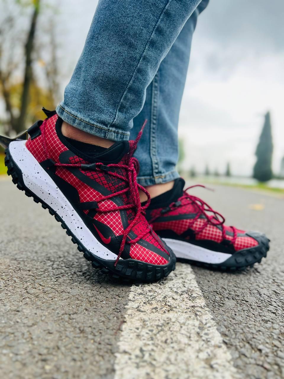 Nike Acg Mounth Low Red