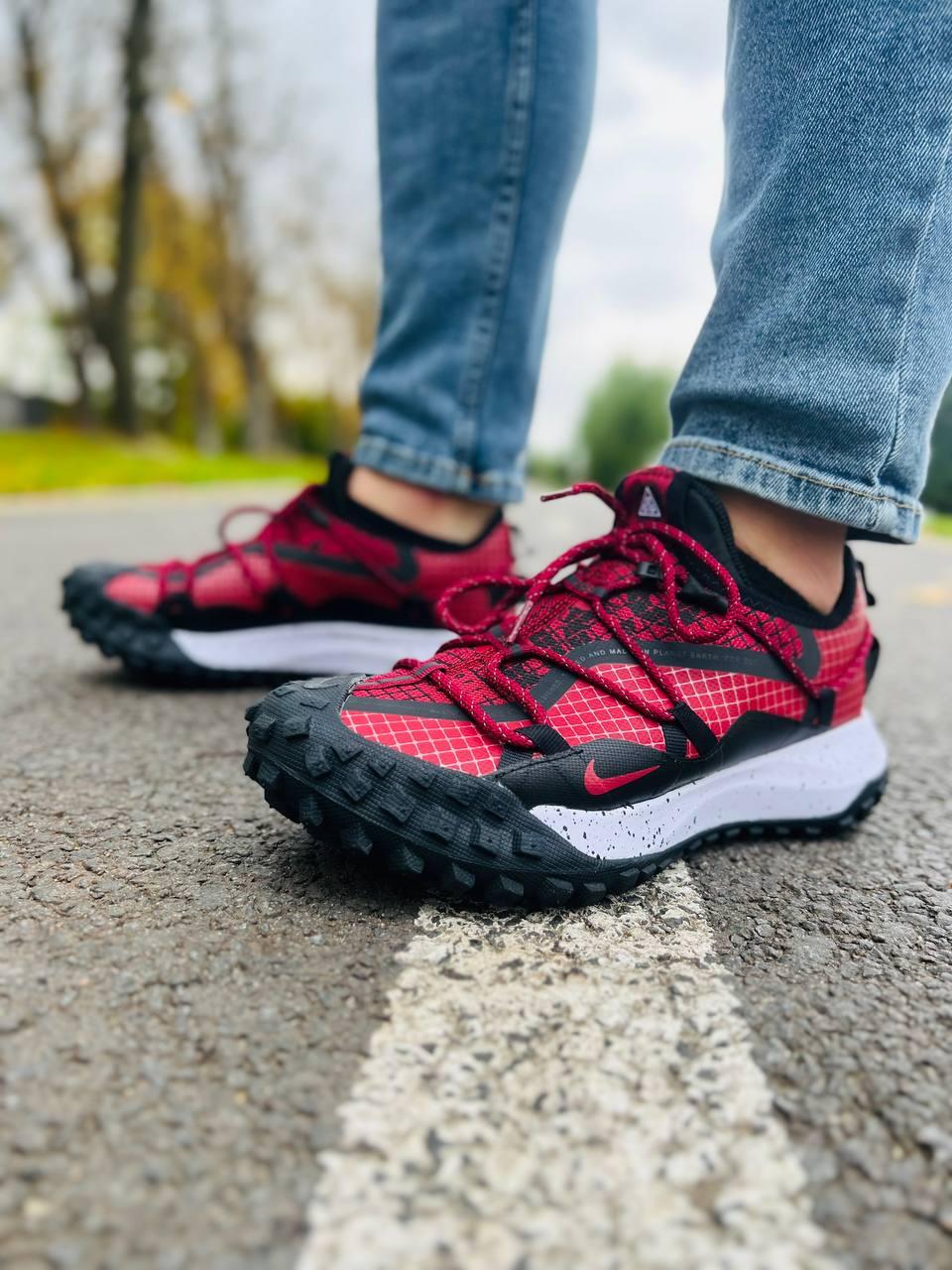 Nike Acg Mounth Low Red