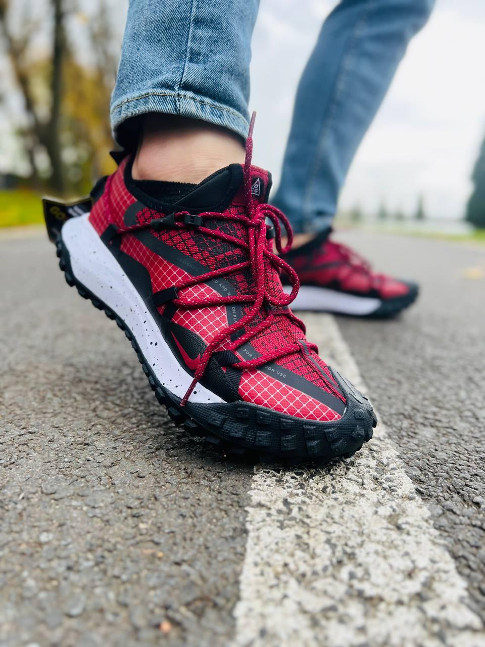 Nike Acg Mounth Low Red