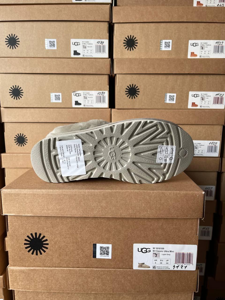 Ugg Coquette Light Grey
