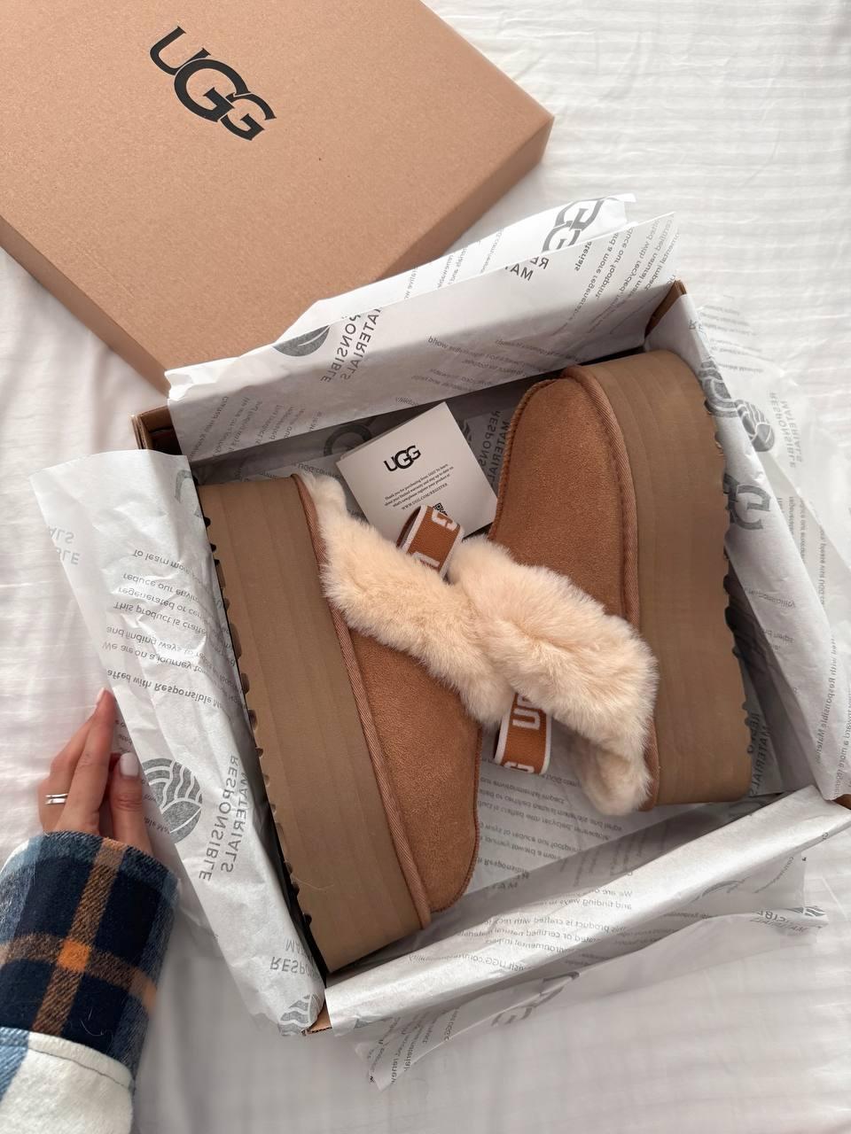 UGG Funkette Chestnut