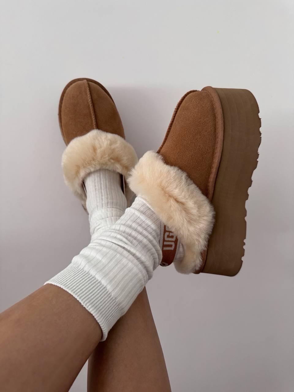 UGG Funkette Chestnut